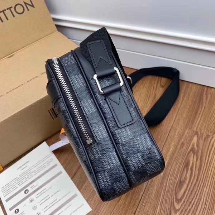 Túi đeo chéo Louis Vuitton Siêu cấp TXNLV1205 d1b675233c4dc013995c 510x510 - Túi đeo chéo Louis Vuitton Siêu cấp TXNLV1205