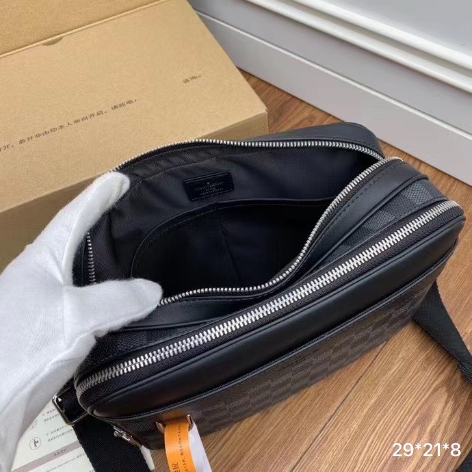 Túi đeo chéo Louis Vuitton Siêu cấp TXNLV1205 f4f8df6896066a583317 510x510 - Túi đeo chéo Louis Vuitton Siêu cấp TXNLV1205