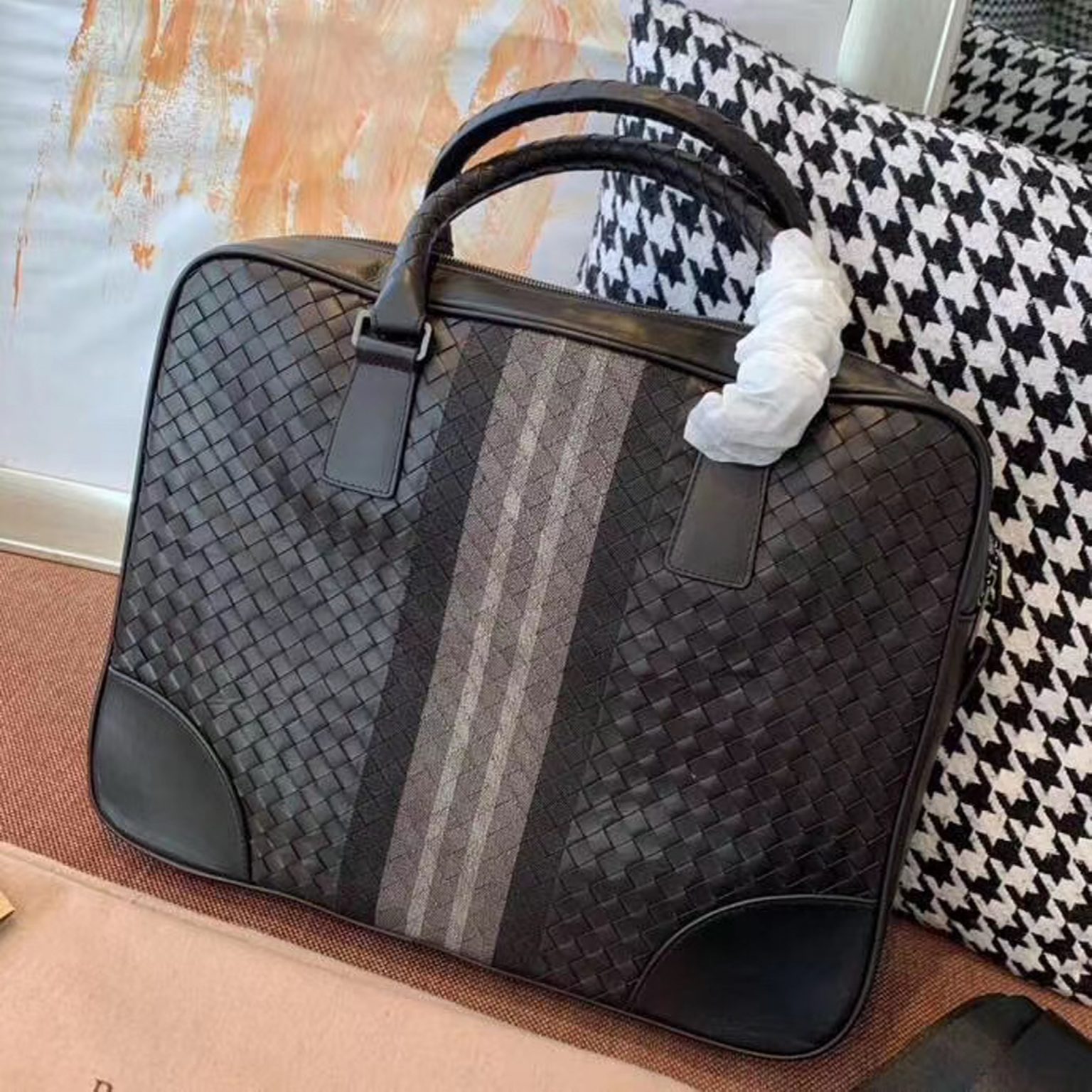 0de3d9a846fbb9a5e0ea 1536x1536 - Túi xách nam Bottega Veneta Siêu Cấp TXNSC1290