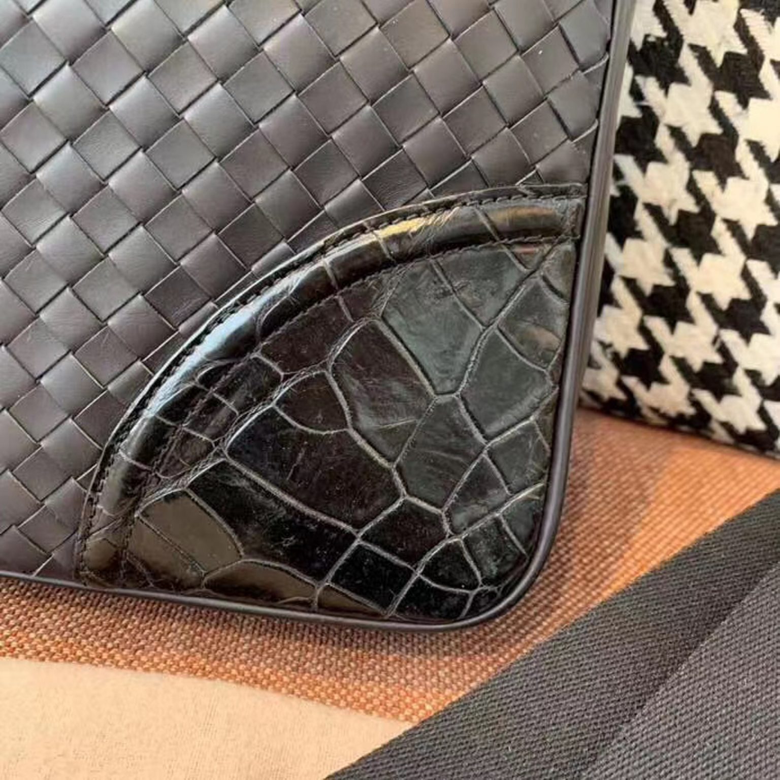 48649ace069df9c3a08c 1536x1536 - Túi xách nam Bottega Veneta Siêu Cấp TXNSC1289