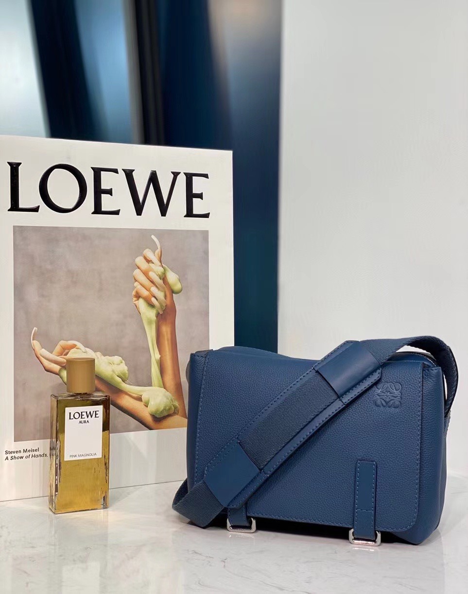Túi xách nam Loewe Siêu Cấp TXNSC1240 51a82fa4f432086c5123 510x646 - Túi xách nam Loewe Siêu Cấp TXNSC1240