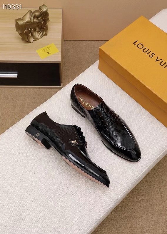Giày nam Louis Vuitton Siêu Cấp MSLV1331 998357661f57e009b946 510x715 - Giày nam Louis Vuitton Siêu Cấp MSLV1331