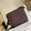 z2126966739933 cbdc2d96c9bd37a15bdf36a94c7ea6f1 100x100 - Túi xách nam Louis Vuitton Siêu cấp TXNSC1382