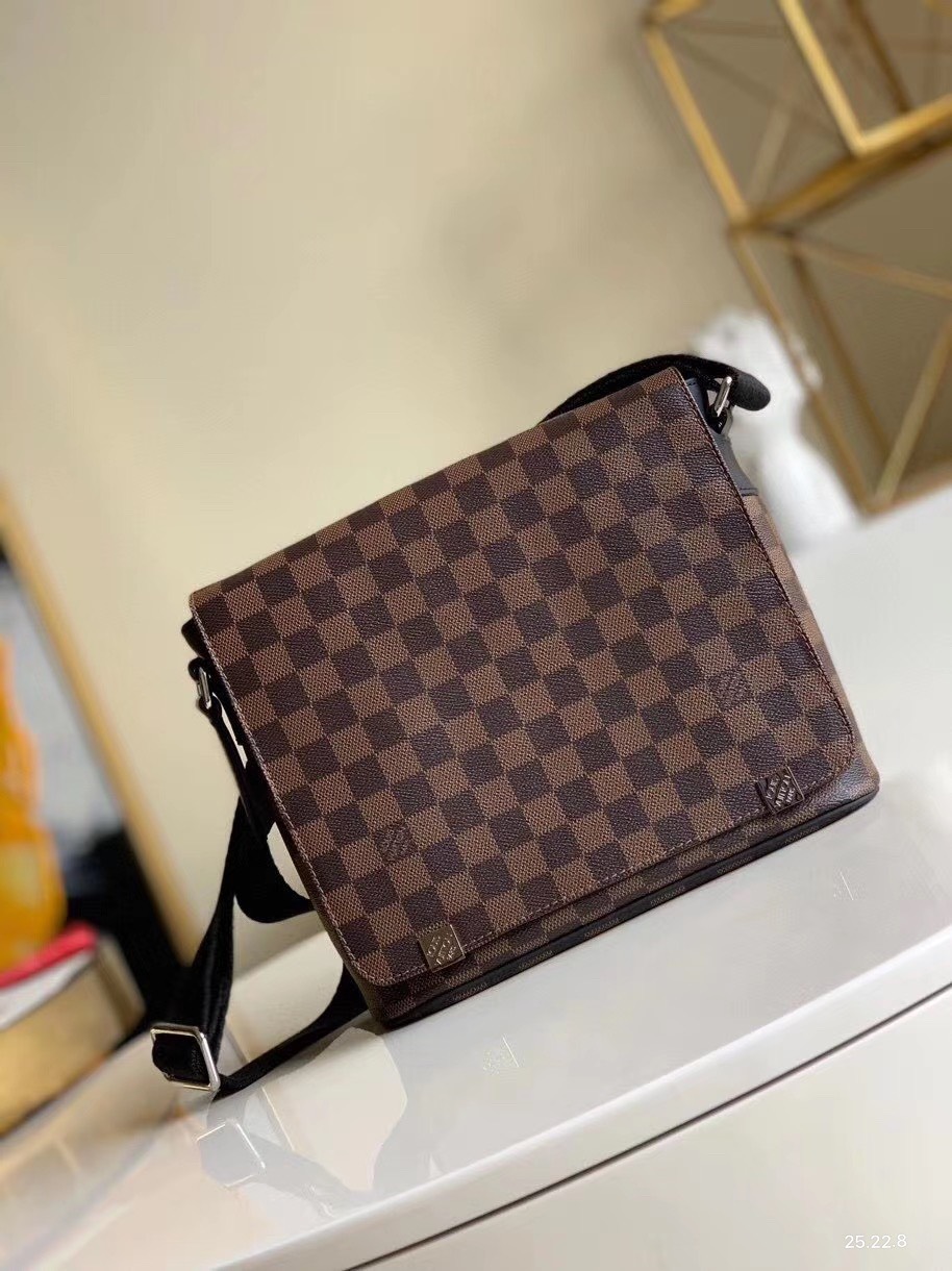 Túi xách nam Louis Vuitton Siêu cấp TXNSC1381 z2126966739933 cbdc2d96c9bd37a15bdf36a94c7ea6f1 510x681 - Túi xách nam Louis Vuitton Siêu cấp TXNSC1381
