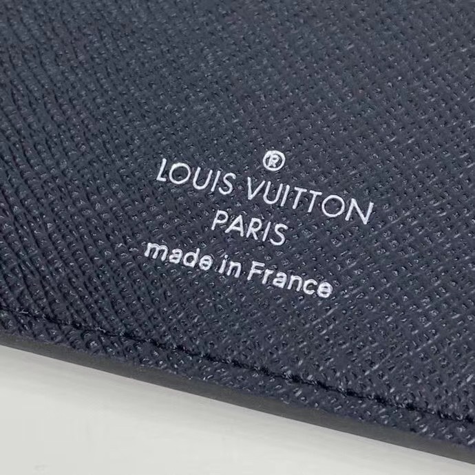 Ví nam Louis Vuitton Siêu cấp VNSC1386 z2130357997945 a7a673a14d1dc9fc50fe92f43fce678a 510x510 - Ví nam Louis Vuitton Siêu cấp VNSC1386