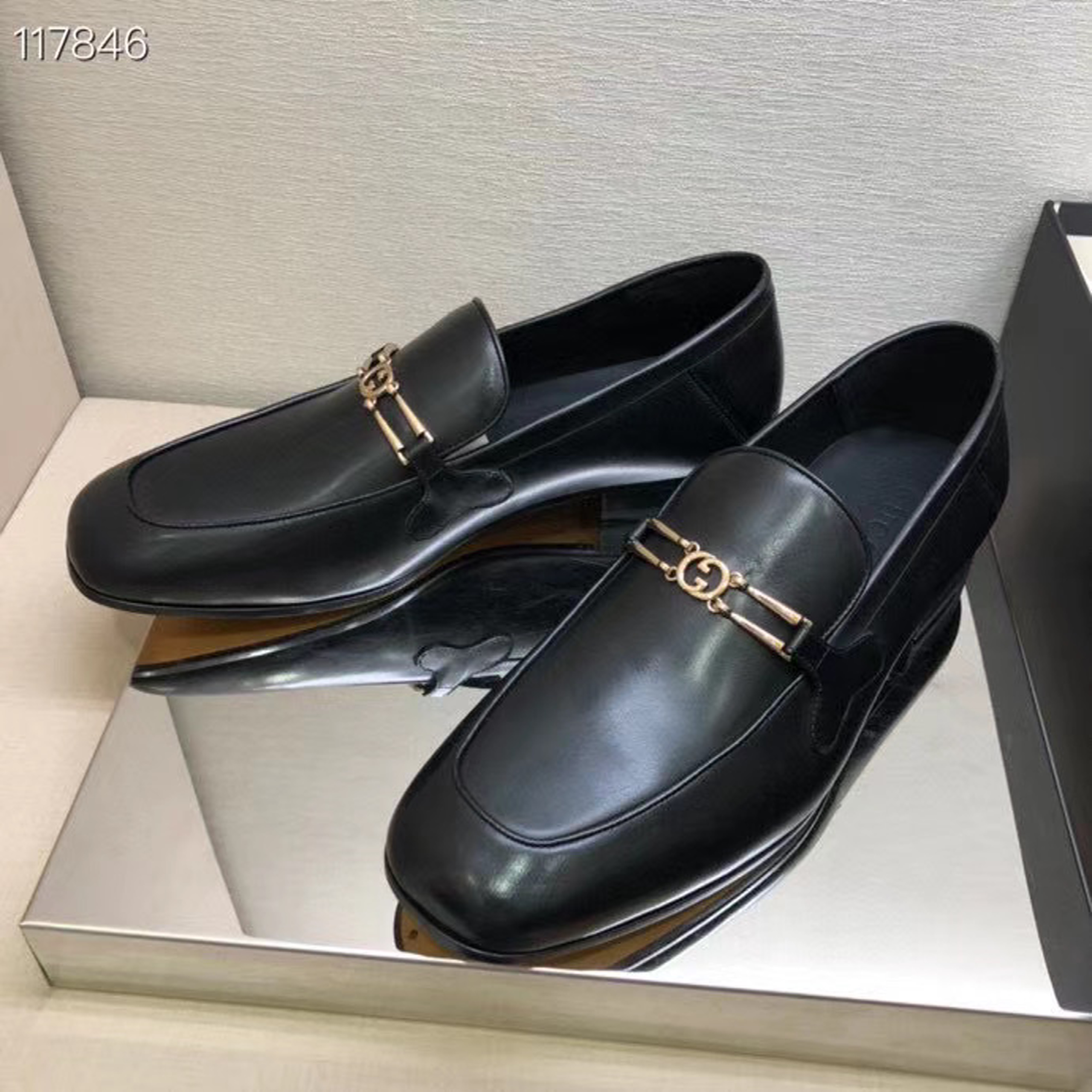 Giày nam Gucci siêu cấp MSSC1403 z2156476677691 a59b6846bf037562309c60bfdb87d169 510x510 - Giày nam Gucci siêu cấp MSSC1403