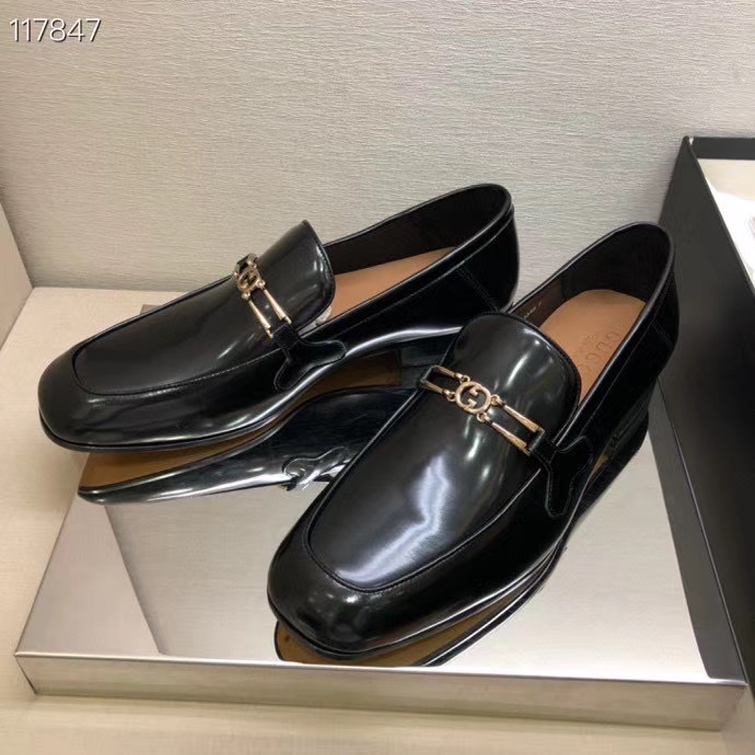 Giày nam Gucci siêu cấp MSSC1404 z2156477325284 630e0857b063b2a565cbd86b9a607efa 510x510 - Giày nam Gucci siêu cấp MSSC1404