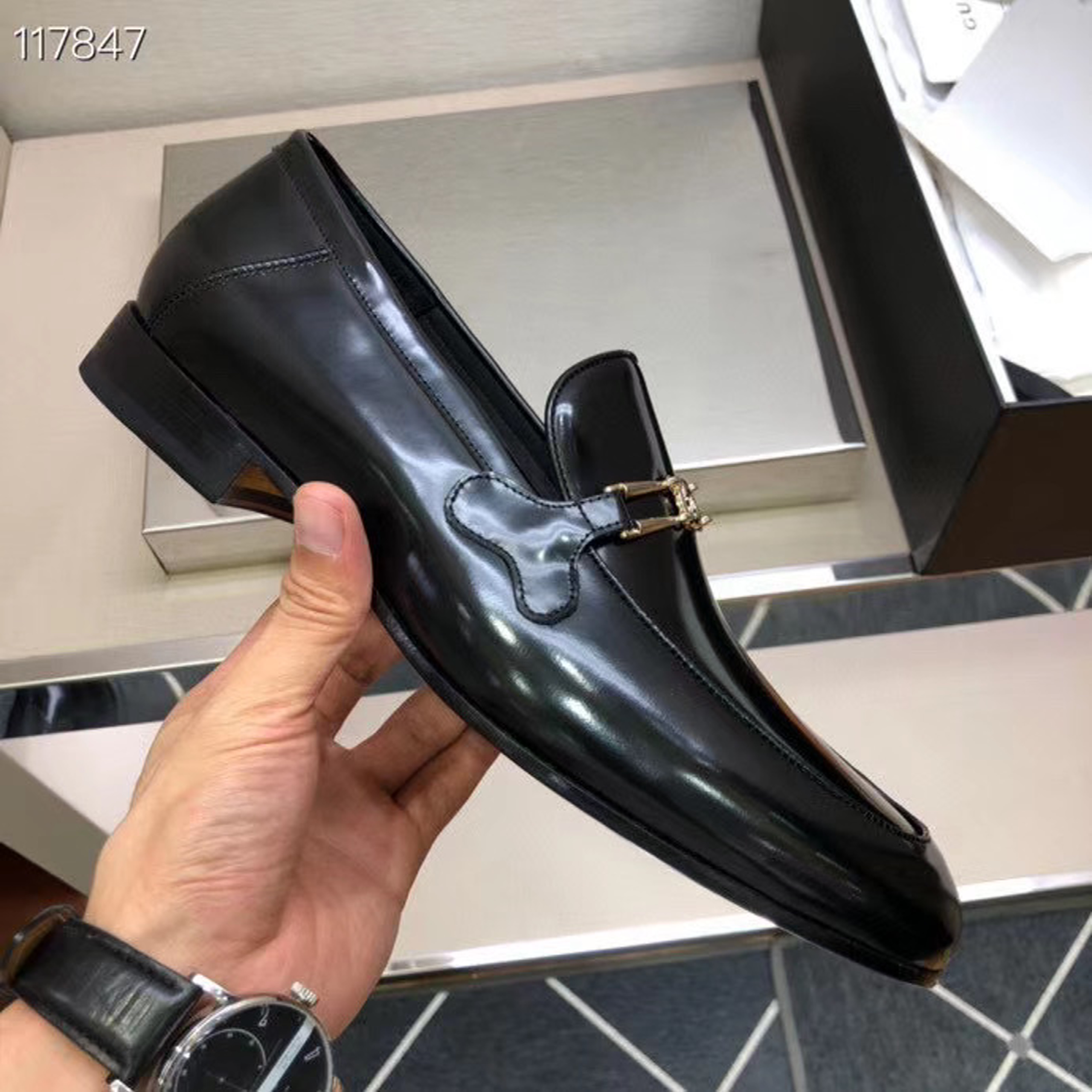 Giày nam Gucci siêu cấp MSSC1404 z2156477364459 66e9947a959b9253c01923068373175f 510x510 - Giày nam Gucci siêu cấp MSSC1404