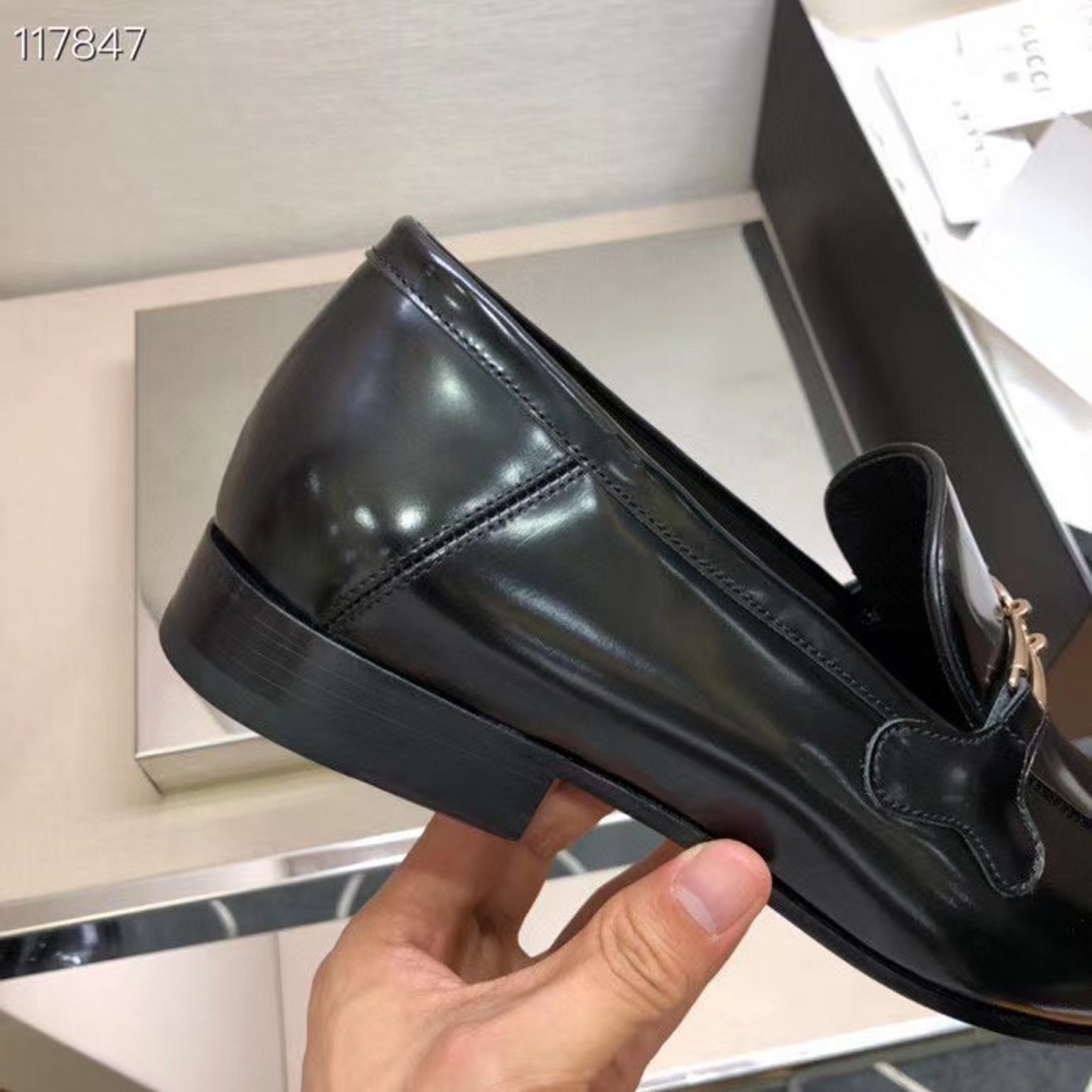 z2156477401164 3ccdda3e71e5e7d7a08930e2129a502e 1536x1536 - Giày nam Gucci siêu cấp MSSC1404