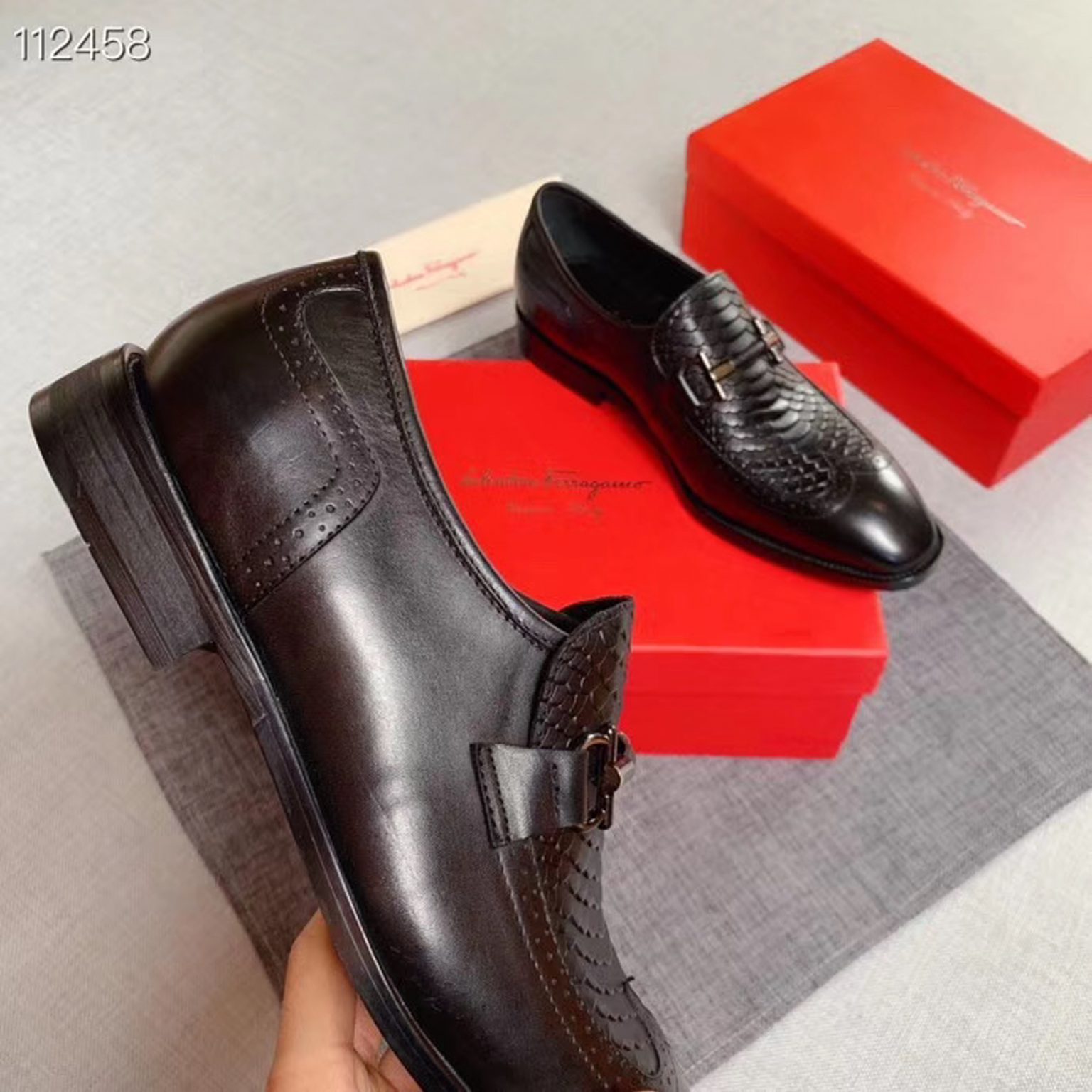 z2161683909512 5d80e19ee79b3c22eeea74aa2deb231a 1536x1536 - Giày nam Salvatore Ferragamo siêu cấp MSSC1419