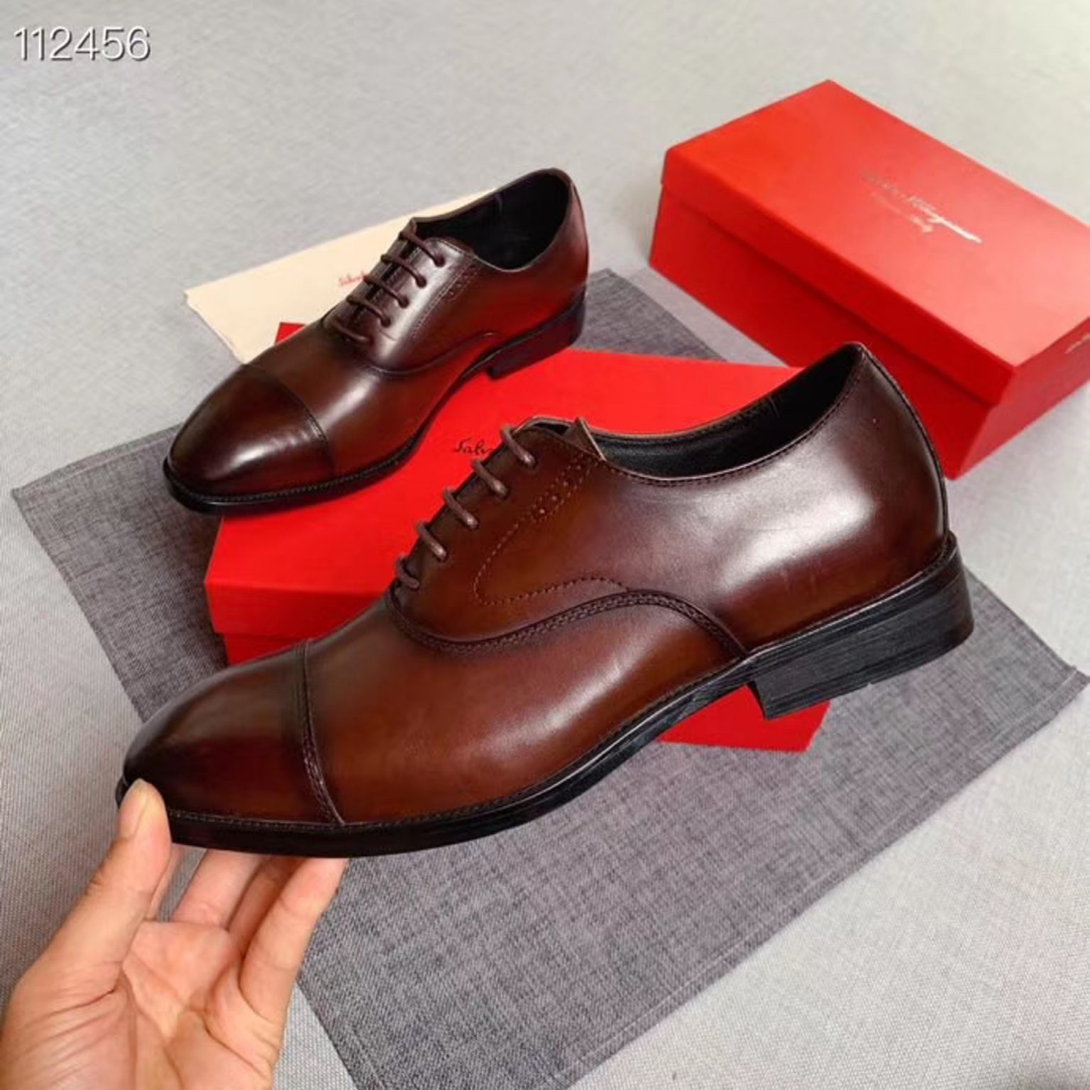 z2161686483017 01e2a7312f6c3fd8a24e92fe46ffb13c 1536x1536 - Giày nam Salvatore Ferragamo siêu cấp MSSC1421