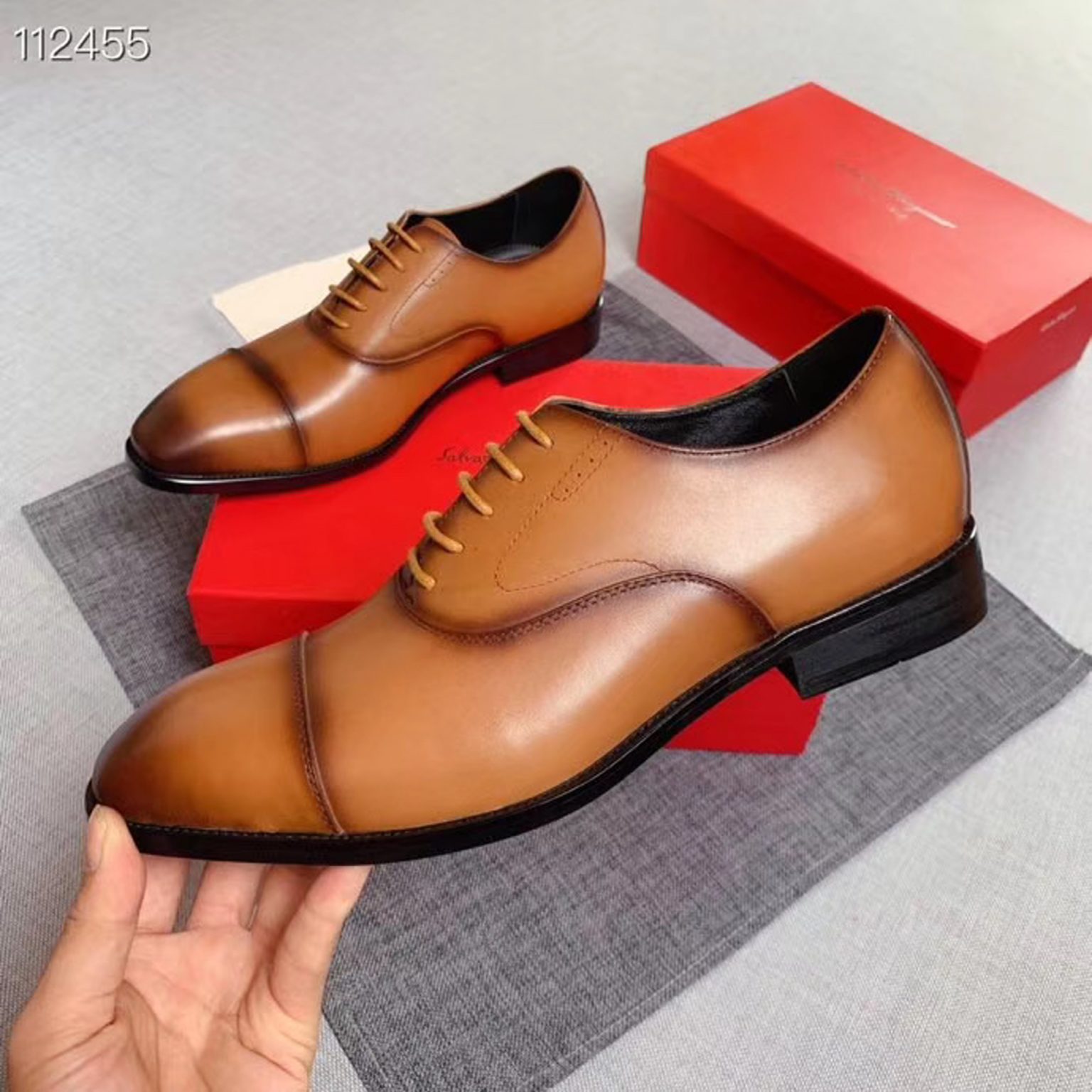 z2161687109152 c7de7f923f51e111b93cffdc596b92c2 1536x1536 - Giày nam Salvatore Ferragamo siêu cấp MSSC1422
