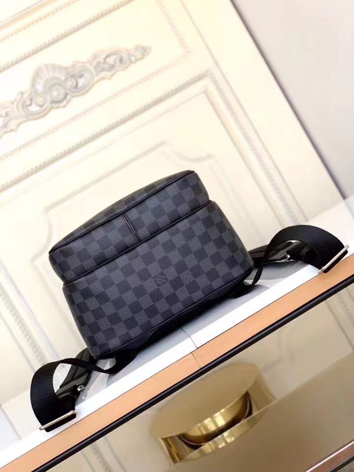 Túi xách nam Louis Vuitton siêu cấp MSSC1442 z2176839574626 98e212464b012ae466460d4de042096f 510x680 - Túi xách nam Louis Vuitton siêu cấp MSSC1442