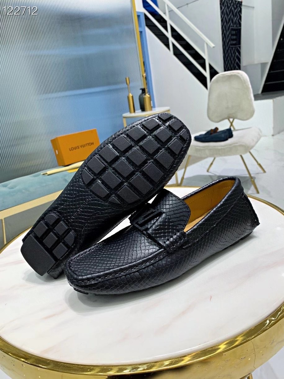 Giày nam Louis Vuitton siêu cấp MSSC1454 z2184889794590 d88e902534b8ee0bc08e061a2bde80eb 510x680 - Giày nam Louis Vuitton siêu cấp MSSC1454