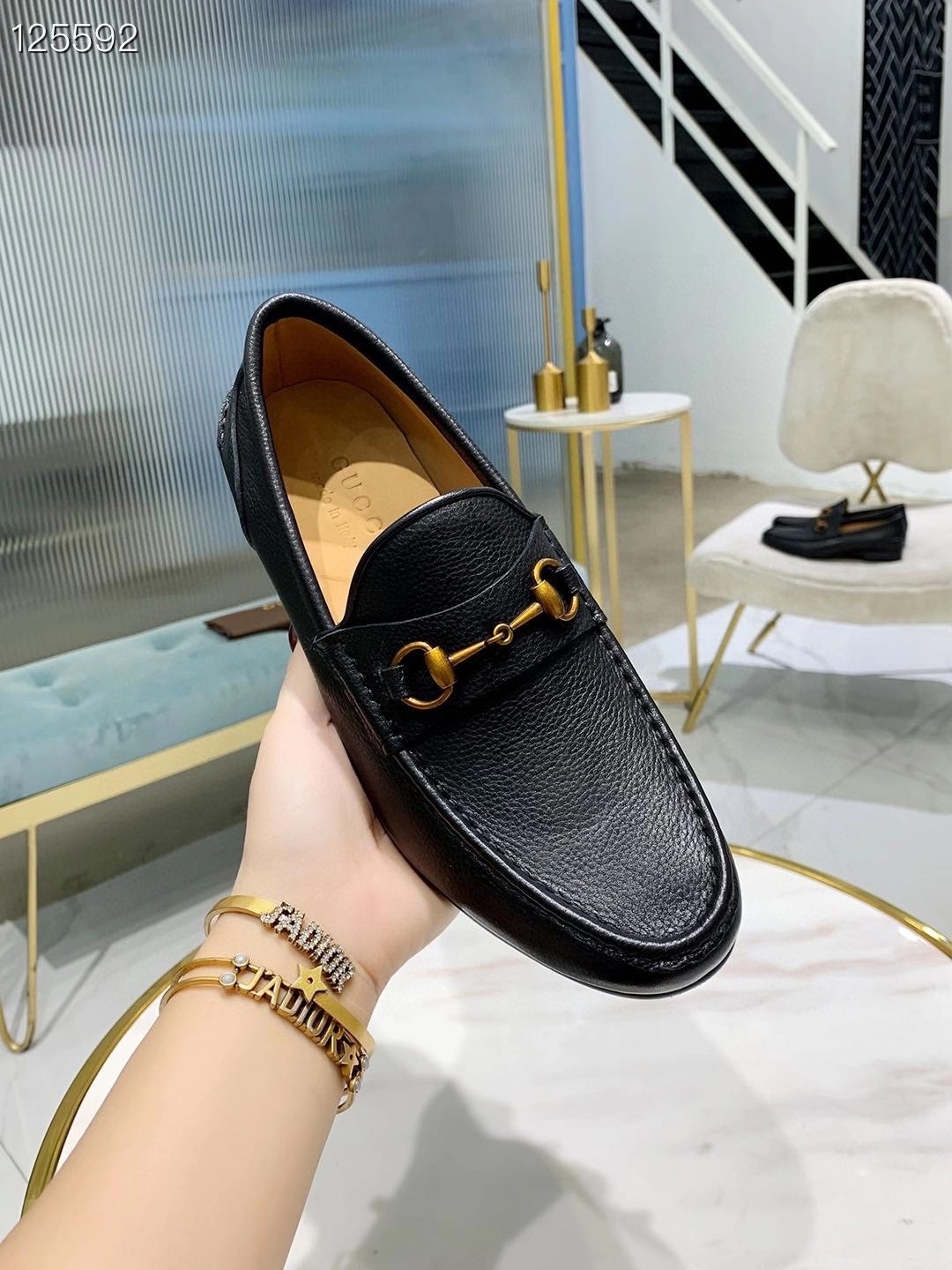 Giày nam Gucci siêu cấp MSSC1509 z2218076153063 0f7eb5bd3be94e90b6dfa26abf09cf08 510x680 - Giày nam Gucci siêu cấp MSSC1509