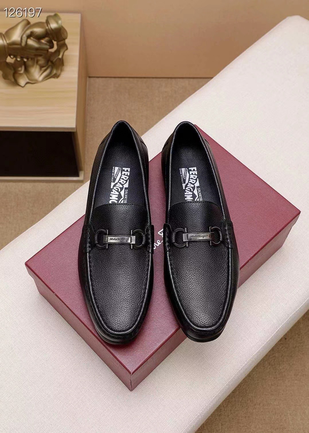 Giày nam Salvatore Ferragamo siêu cấp MSSC1515 z2226517469176 4d9260d97c7ecc9c3a2ab5d148baf533 510x714 - Giày nam Salvatore Ferragamo siêu cấp MSSC1515