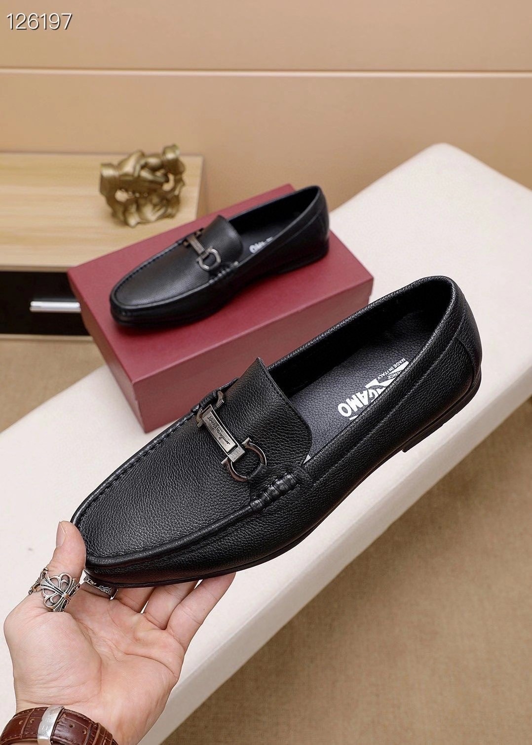 Giày nam Salvatore Ferragamo siêu cấp MSSC1515 z2226517469586 77cee23d899470e8d026809fa1b1c0de 510x714 - Giày nam Salvatore Ferragamo siêu cấp MSSC1515