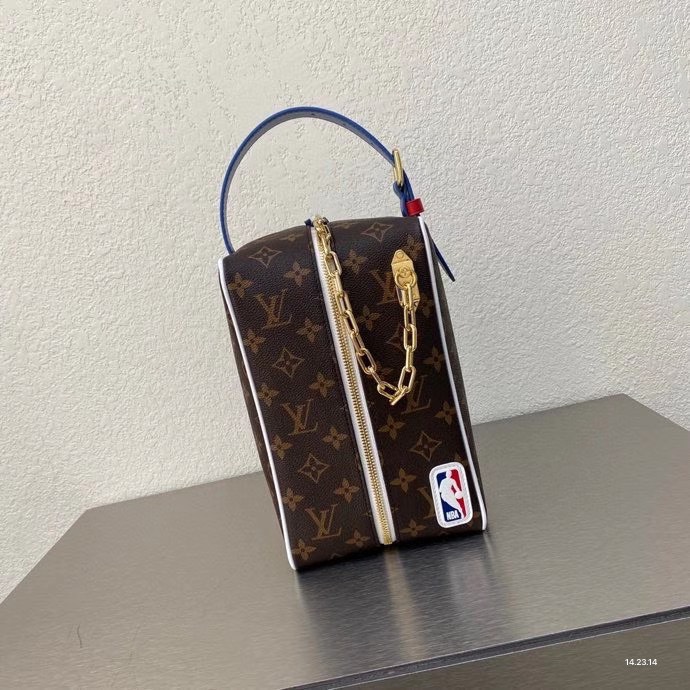Túi xách nam Louis Vuitton siêu cấp TXSC1536 z2246904437979 99127e1ae761485579838dd6c817cecb 510x510 - Túi xách nam Louis Vuitton siêu cấp TXSC1536