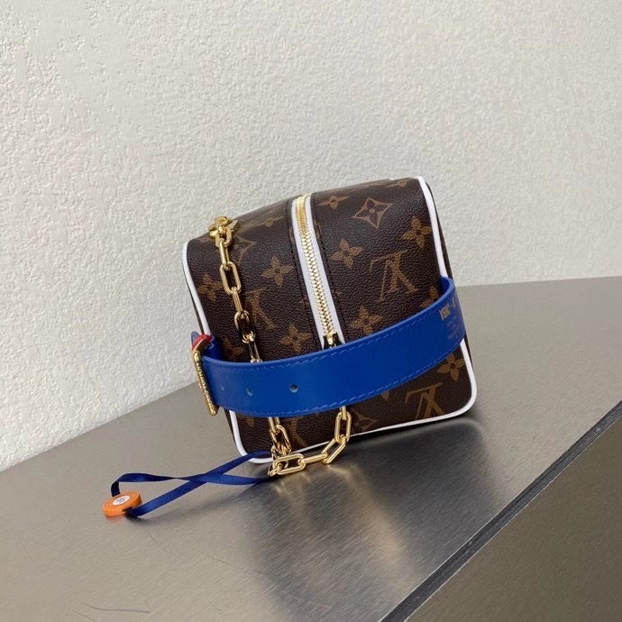 Túi xách nam Louis Vuitton siêu cấp TXSC1536 z2246904439401 dc0ffc37811df6e82e49090baf5d4d29 510x510 - Túi xách nam Louis Vuitton siêu cấp TXSC1536