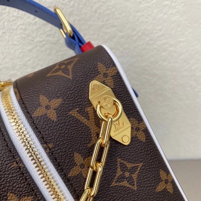 Túi xách nam Louis Vuitton siêu cấp TXSC1536 z2246904441893 52a235cd49b09d5f004836c441130bfe 510x510 - Túi xách nam Louis Vuitton siêu cấp TXSC1536