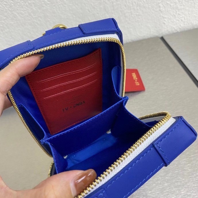 Túi xách nam Louis Vuitton siêu cấp TXSC1537 z2246904554883 9c980990e407ddd101b26ade322cac5d 510x510 - Túi xách nam Louis Vuitton siêu cấp TXSC1537