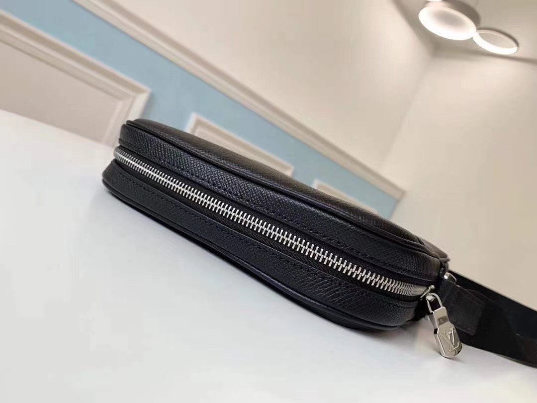 Túi xách nam Louis Vuitton siêu cấp TXSC1548 z2254064805692 4f5249c288517e5fceba07515bfcf30c 510x383 - Túi xách nam Louis Vuitton siêu cấp TXSC1548