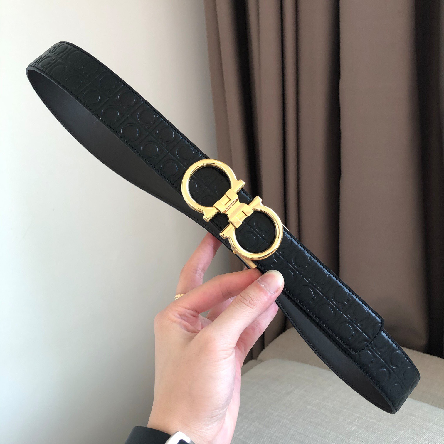 Thắt lưng nam Salvatore Ferragamo siêu cấp TLSC1553 z2263136458521 b9405fd4a2f06c5218c8c31da8393b67 510x510 - Thắt lưng nam Salvatore Ferragamo siêu cấp TLSC1553