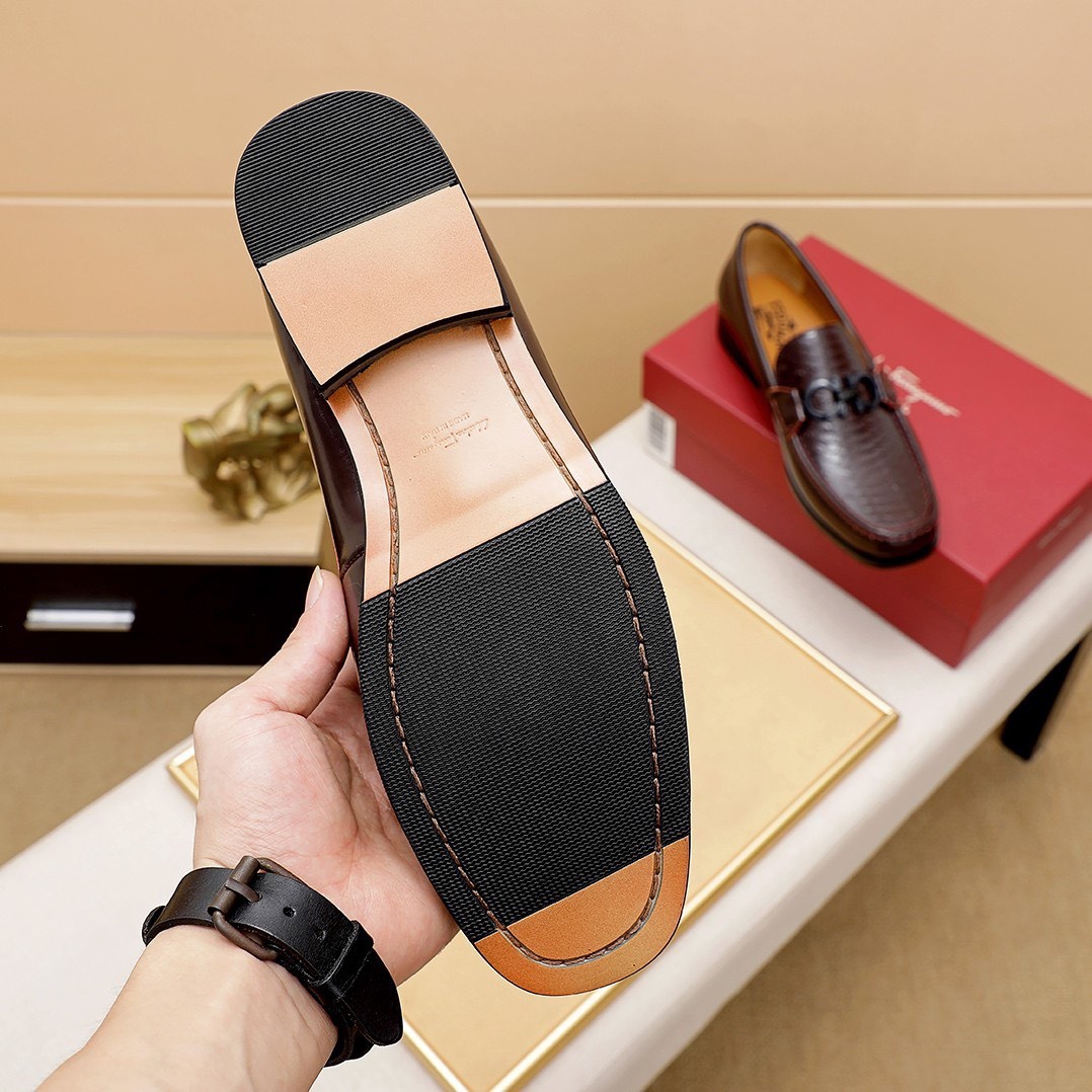 Giày nam Salvatore Ferragamo siêu cấp GNSC1575 z2280419216675 8ba46f0de4d0e6e21f7cac837b5a7f52 510x510 - Giày nam Salvatore Ferragamo siêu cấp GNSC1575