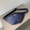 Túi xách nam Louis Vuitton siêu cấp TXSC1583 z2290002080092 b63076acfd896eb1618bf4d03c9f57a7 100x100 - Túi xách nam Louis Vuitton siêu cấp TXSC1583