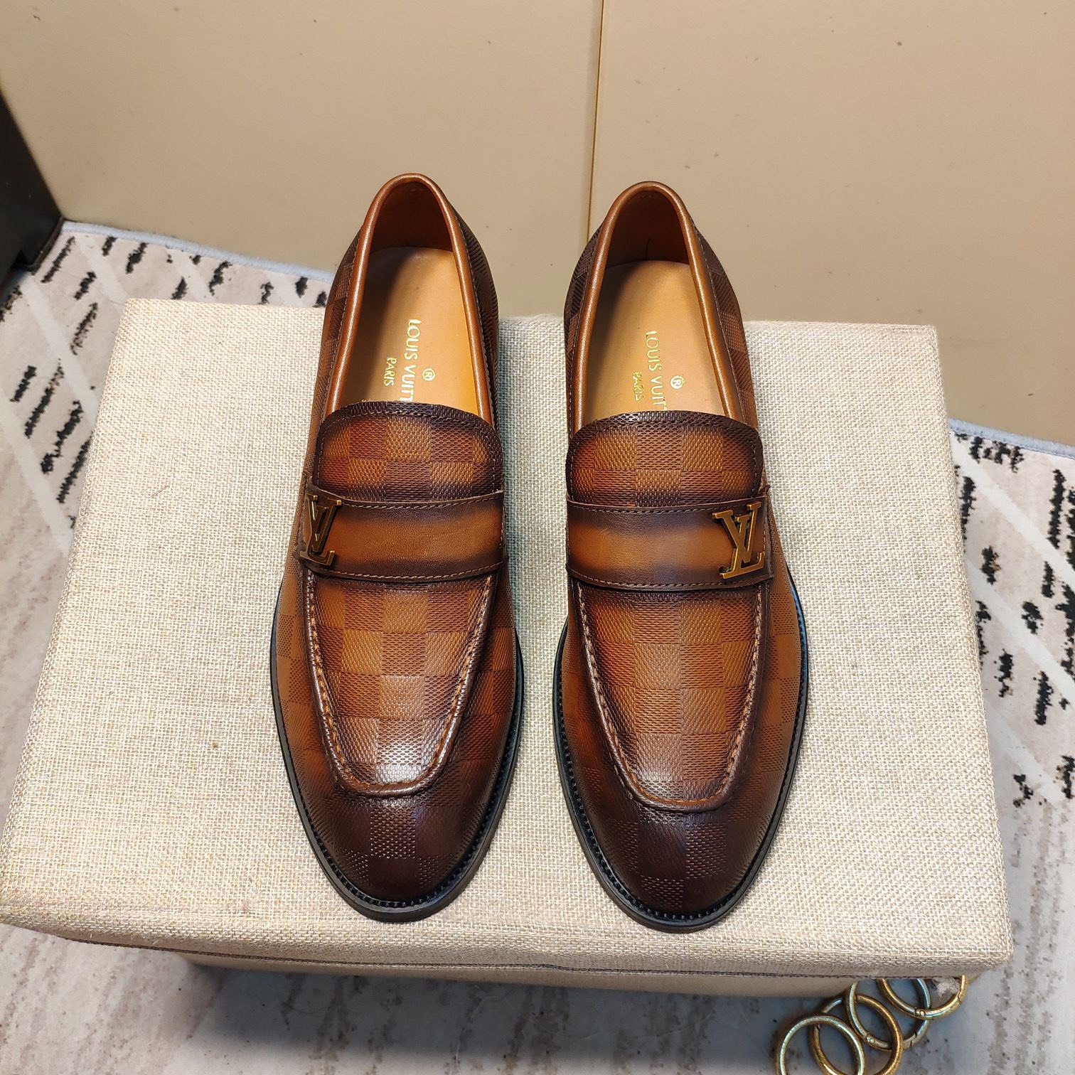 Giày nam Louis Vuitton siêu cấp GNSC1613 z2369201152732 879c19b9a36a5f5a4b1762e03ac0a3a4 510x510 - Giày nam Louis Vuitton siêu cấp GNSC1613