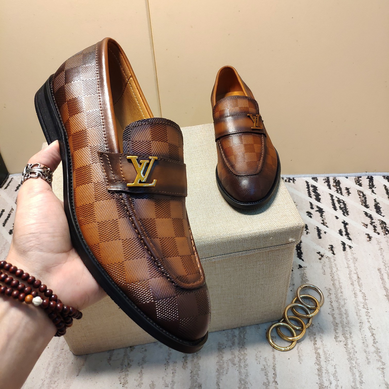 Giày nam Louis Vuitton siêu cấp GNSC1613 z2369201158666 5a6253d5057743e4425ede69c8fdb033 510x510 - Giày nam Louis Vuitton siêu cấp GNSC1613