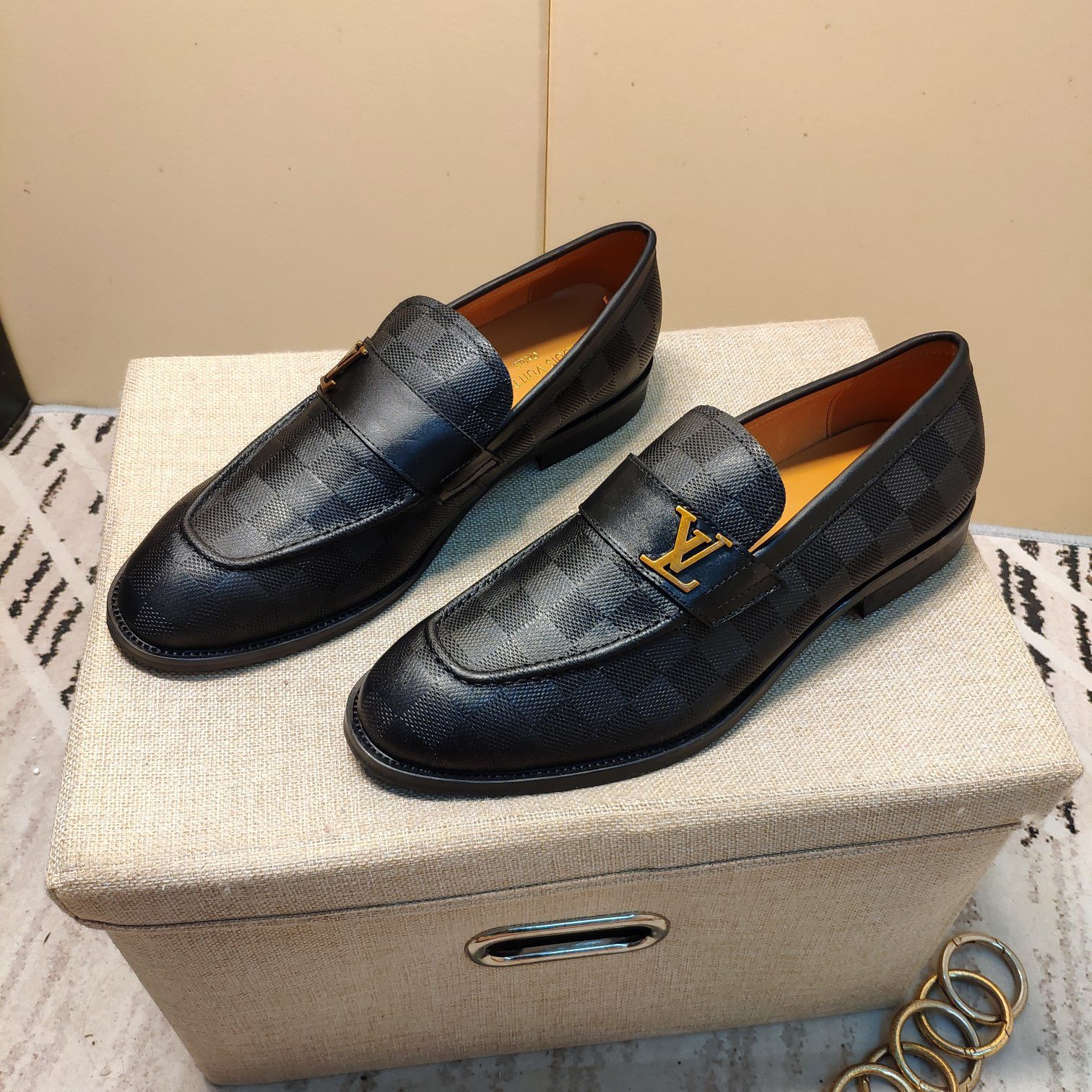 Giày nam Louis Vuitton siêu cấp GNSC1614 z2369201496036 5973773a4f050a8513cbe555ad4eb880 510x510 - Giày nam Louis Vuitton siêu cấp GNSC1614