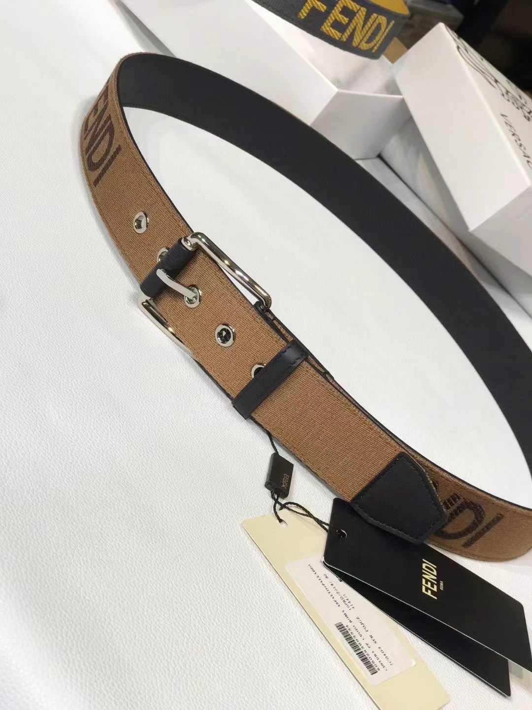 Thắt lưng nam FenDi siêu cấp TLNSC1622 z2372984282462 2c195b0bad0e2a051c7b078b990fa0f1 510x680 - Thắt lưng nam FenDi siêu cấp TLNSC1622