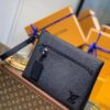 z2406348827864 85530d97b8ae534ac0e27e29ce944418 100x100 - Ví nam Louis Vuitton siêu cấp VNSC1668
