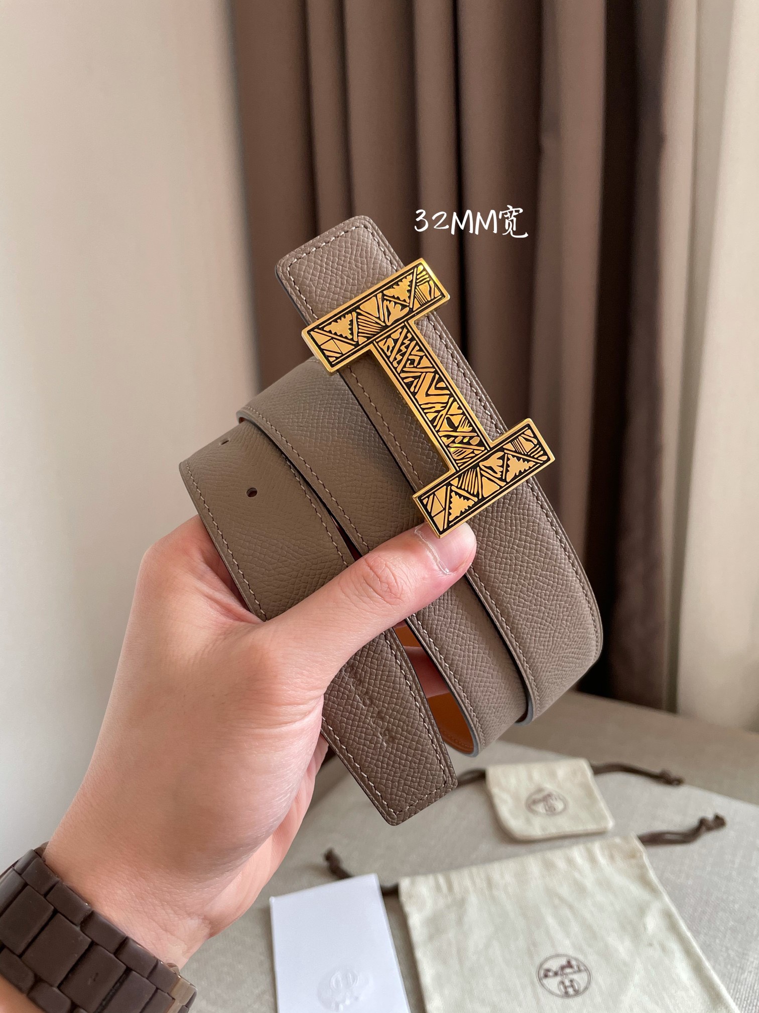 Thắt lưng nam Hermes siêu cấp TLSC1679 z2437092309031 342a36e37a0204787f9a0a96a73e0cdb 510x680 - Thắt lưng nam Hermes siêu cấp TLSC1679