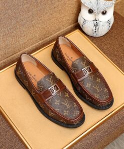 Giày Nam Louis Vuitton Siêu Cấp GNLV1710 z2539386796307 c9bcc0bcb0f4e030e73b7797d11e3776 247x296 - Giày Nam Louis Vuitton Siêu Cấp GNLV1710
