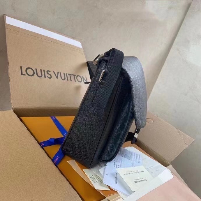 Túi xách nam Louis Vuitton siêu cấp TXSC1734 z2575407310680 a1234509bf117f9f476eafb0b9e6bd05 510x510 - Túi xách nam Louis Vuitton siêu cấp TXSC1734