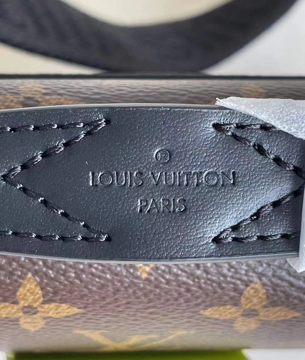 Túi xách nam Louis Vuitton siêu cấp TXSC1739 z2604667583667 1bcb555cdbb8eab9ab421d3f7877279f 510x602 - Túi xách nam Louis Vuitton siêu cấp TXSC1739
