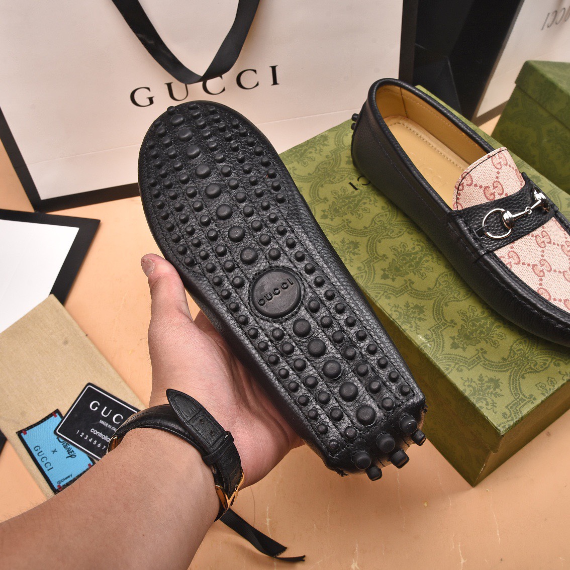 Giày nam Gucci siêu cấp GNSC1753 z2637709831483 bf41c6534943055bba623e520ce4d414 510x510 - Giày nam Gucci siêu cấp GNSC1753