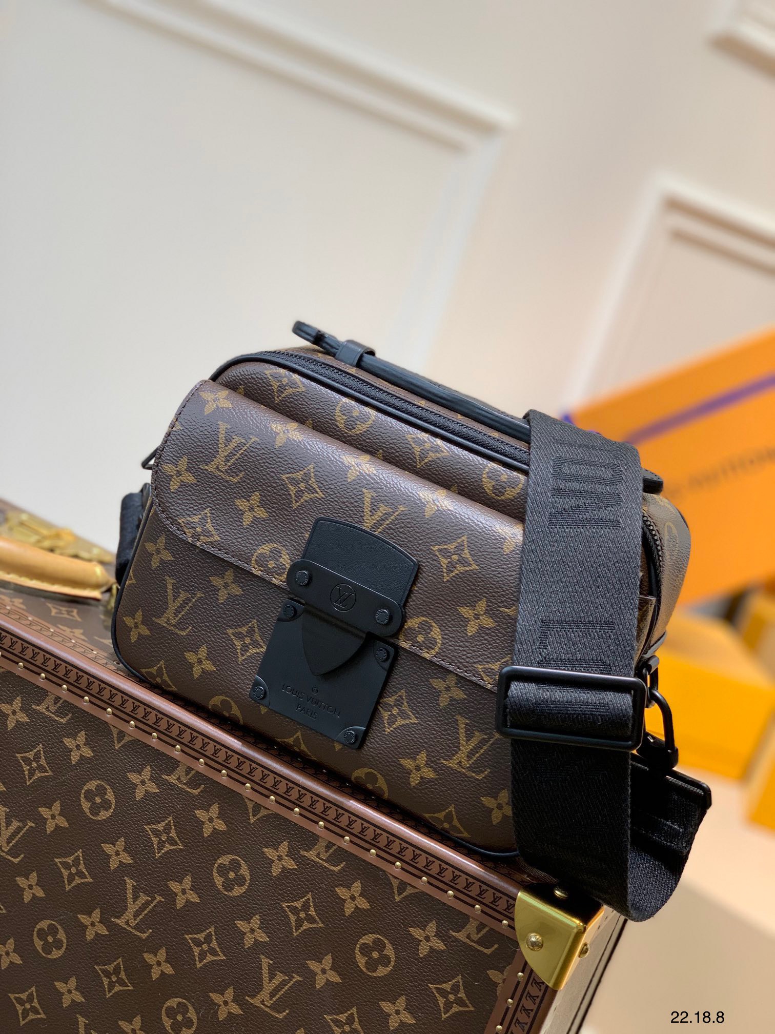 Túi xách nam Louis Vuitton siêu cấp TXSC1738 z2950385198305 cde09848a88ad600688cb505a17d5e3e 510x680 - Túi xách nam Louis Vuitton siêu cấp TXSC1738