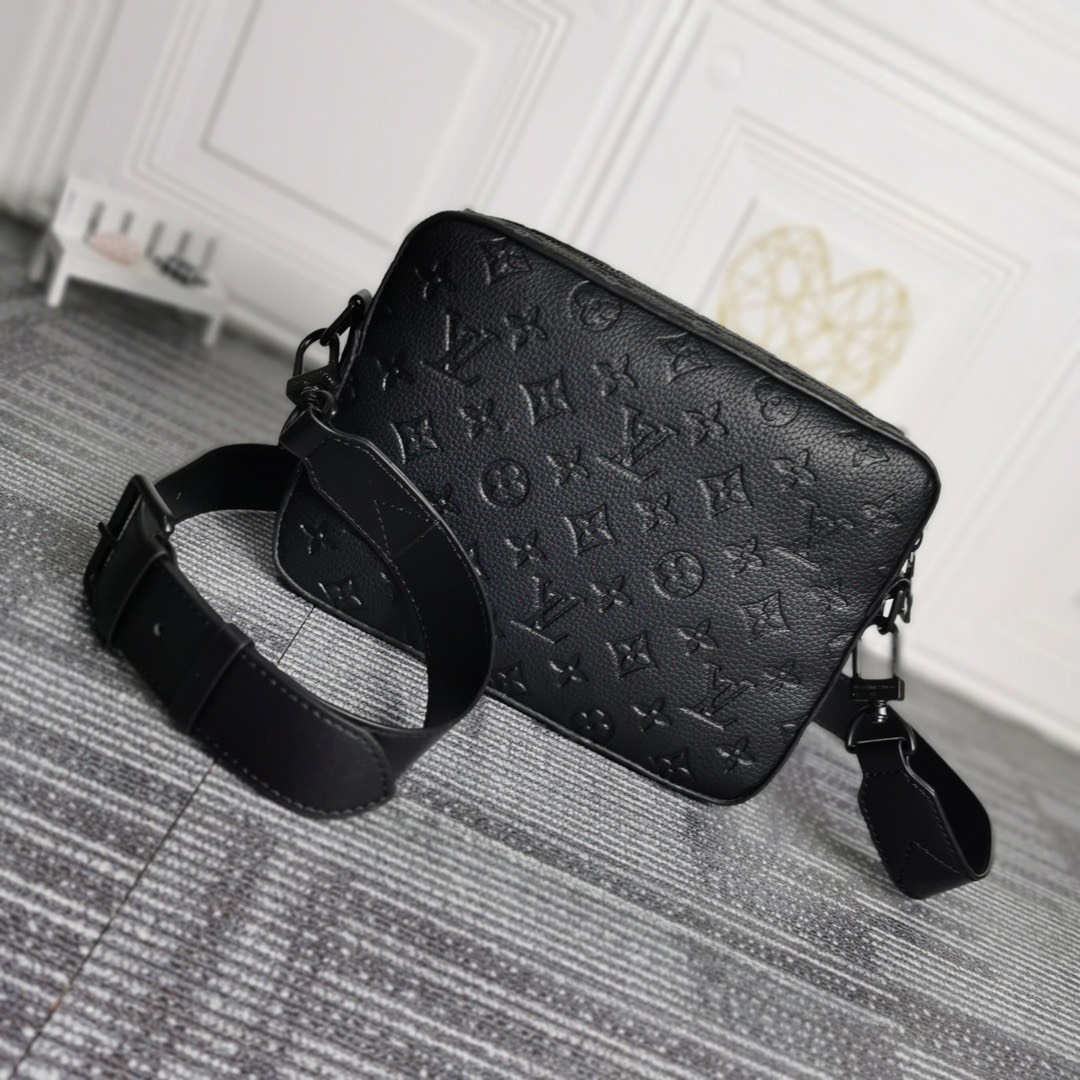 Túi xách nam Louis Vuitton siêu cấp TXSC1767 z2669024088917 b8e47d2924c4038d33fc191c0137e4a8 510x510 - Túi xách nam Louis Vuitton siêu cấp TXSC1767
