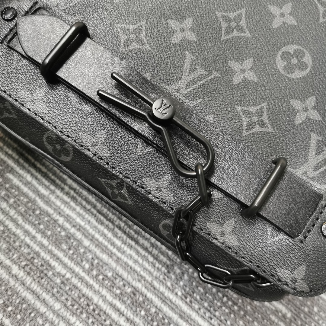 Túi xách nam Louis Vuitton siêu cấp TXSC1768 z2669024309074 fa565af21f8ceceb3770cc0df2421bd8 510x510 - Túi xách nam Louis Vuitton siêu cấp TXSC1768