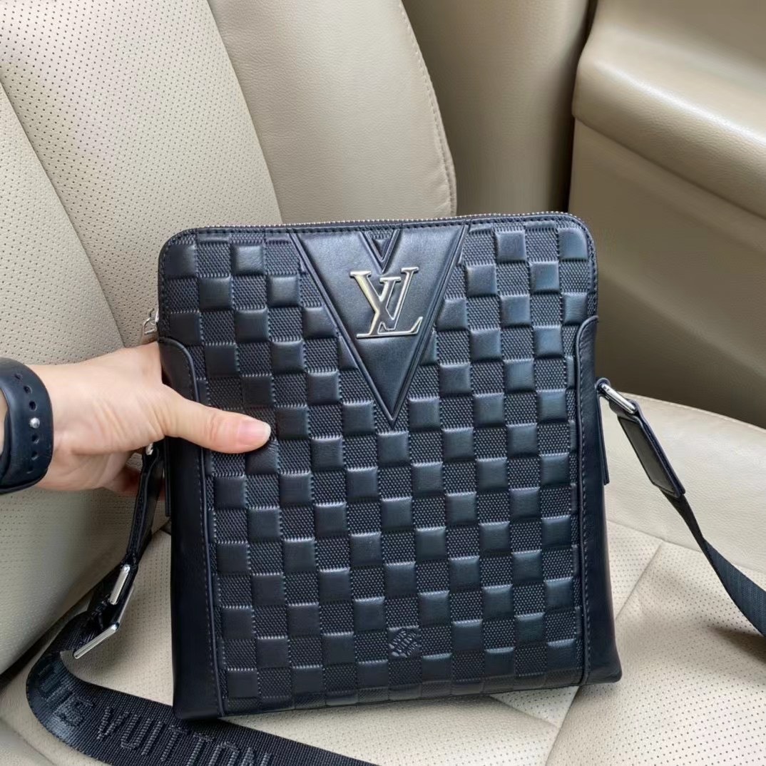 Túi xách nam Louis Vuitton siêu cấp TXSC1780 z2711236733201 476af49f340a0267bf7ed1ea180b9fc2 510x510 - Túi xách nam Louis Vuitton siêu cấp TXSC1780