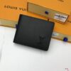 z2733502654204 f4686d2ced88245dc6894e344ba1e223 100x100 - Ví nam Louis Vuitton siêu cấp VNSC1789