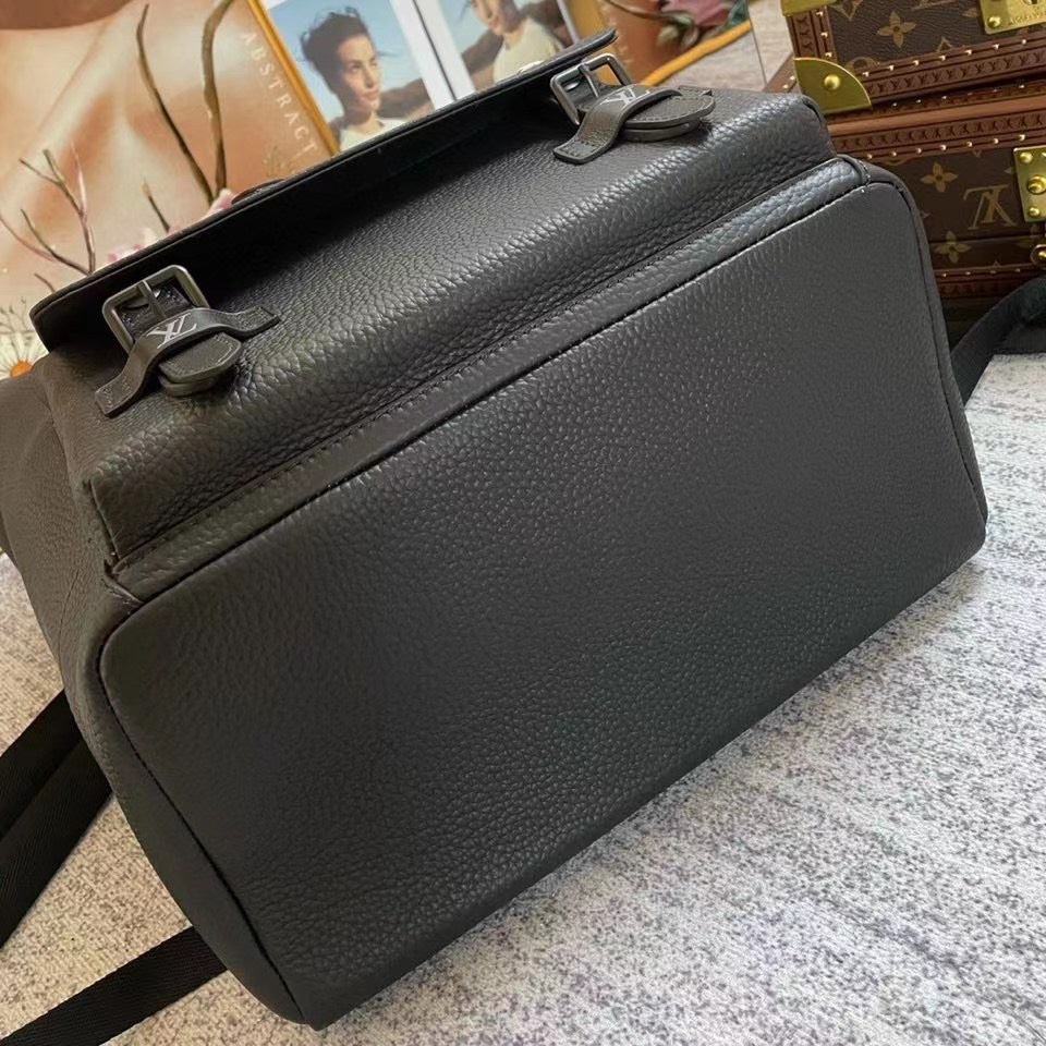 Túi xách nam Louis Vuitton siêu cấp TXSC1842 z2801217256181 506e953252ab4c5c53346874a8402f22 510x510 - Túi xách nam Louis Vuitton siêu cấp TXSC1842