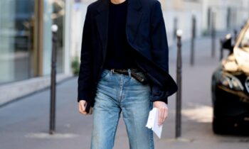 phoi do thu dong cung quan jeans ELLE Man1 350x210 - 7 mẹo mix đồ với quần jean đẹp nhất cho mùa Thu - Đông 2021