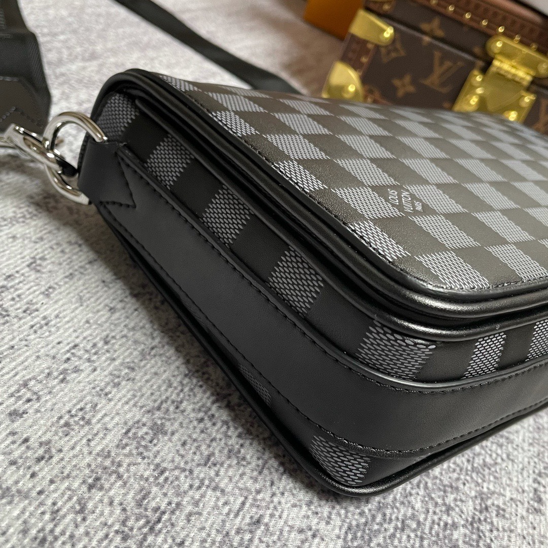 Túi xách nam Louis Vuitton siêu cấp TXSC1868 z2832587847574 2ba000e693da9f926cca5c13f101f709 510x510 - Túi xách nam Louis Vuitton siêu cấp TXSC1868