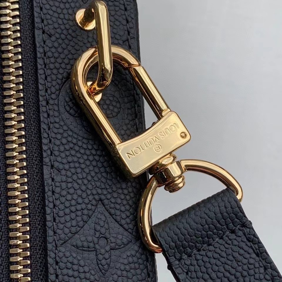 Túi xách nam Louis Vuitton siêu cấp TXSC1874 z2835092388432 2c27c92329b1f409787b94a7aa31af92 510x510 - Túi xách nam Louis Vuitton siêu cấp TXSC1874