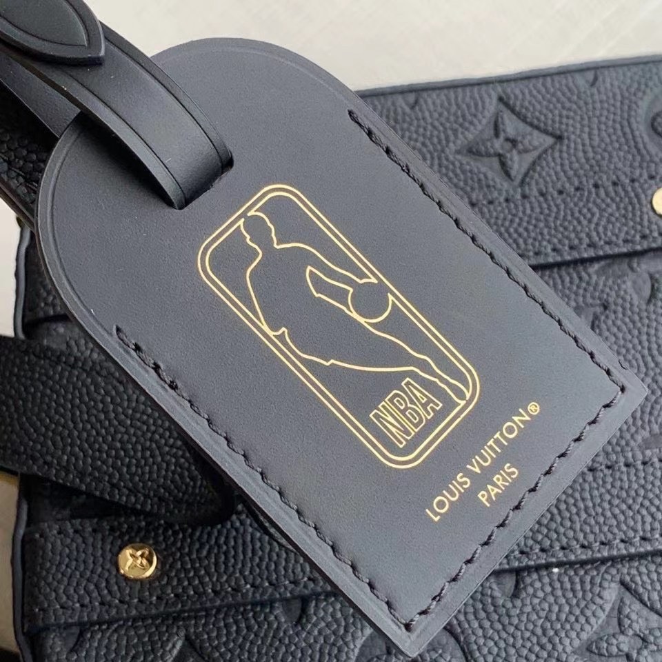 Túi xách nam Louis Vuitton siêu cấp TXSC1874 z2835092390502 6f2e41074ac808b34c8e498b155da056 510x510 - Túi xách nam Louis Vuitton siêu cấp TXSC1874