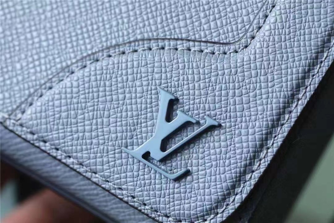 Túi xách nam Louis Vuitton siêu cấp TXSC1858B z2839244220531 a572f3c1728456dcb28d02ed6456867e 510x340 - Túi xách nam Louis Vuitton siêu cấp TXSC1858B
